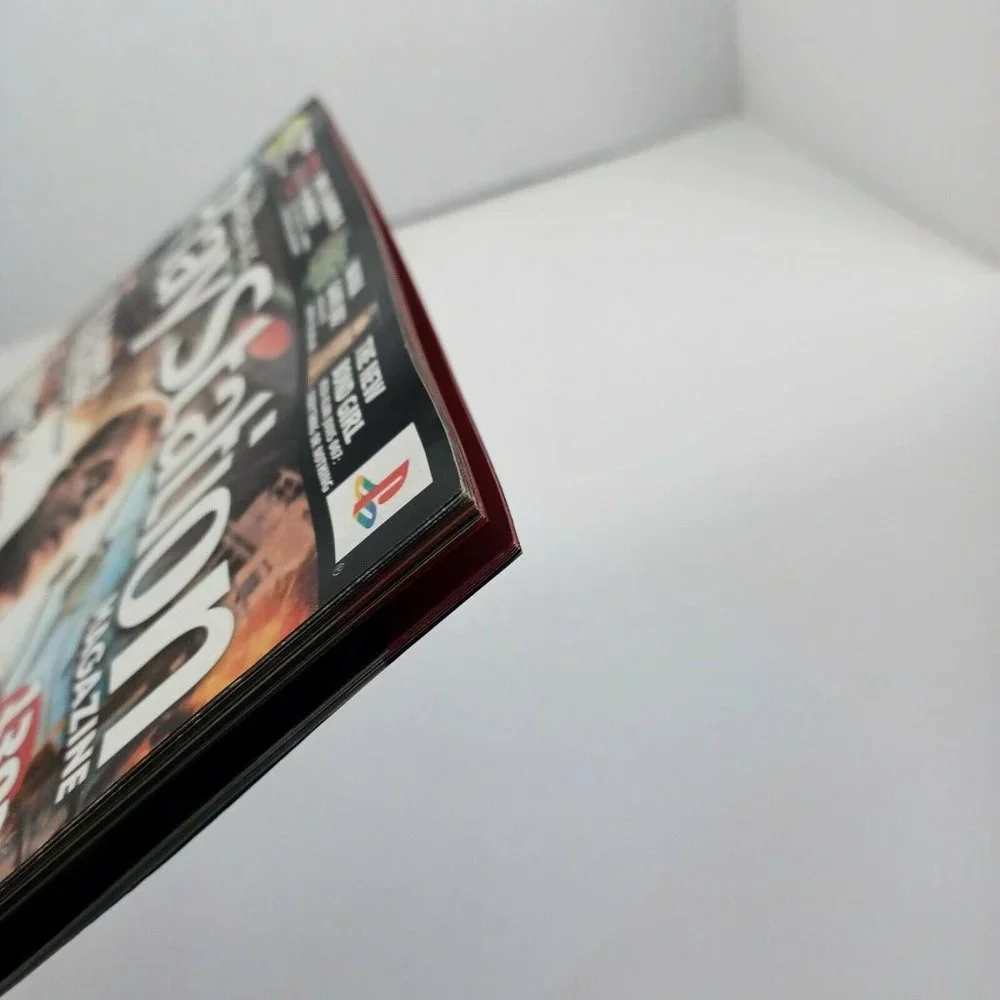 PlayStation Magazine Metal Of Honor 03' Issue 72 INCLUDES DEMO DISC *MINOR WEAR